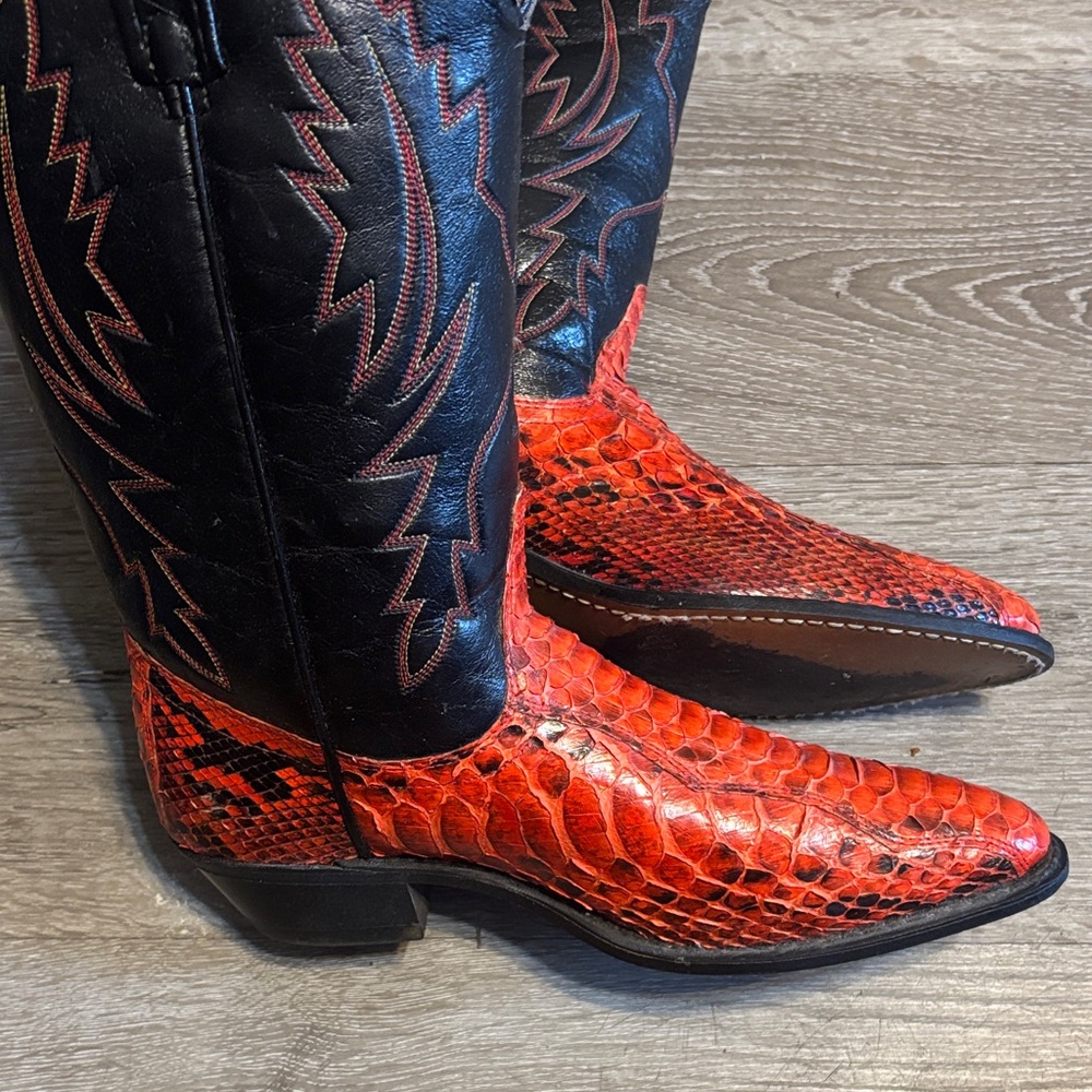 Dingo Red and Black Western Boots
